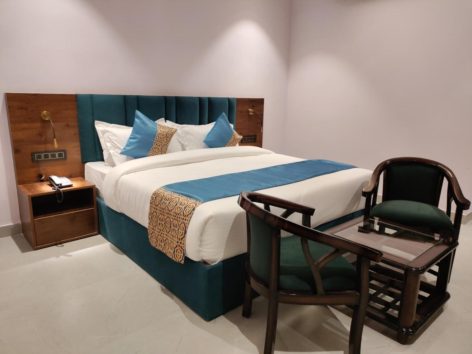 Emerald Suites Большая Нойда Экстерьер фото