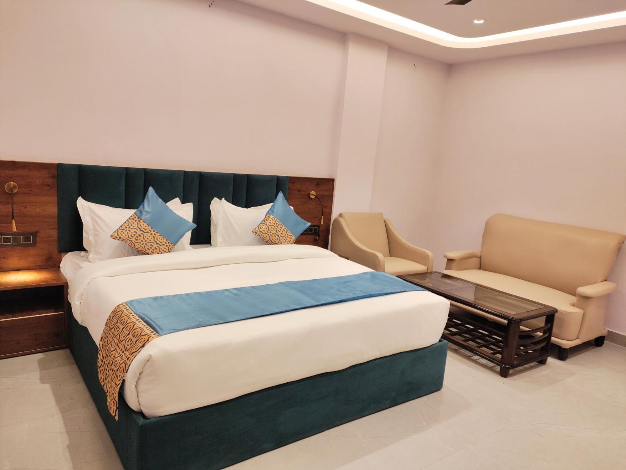 Emerald Suites Большая Нойда Экстерьер фото